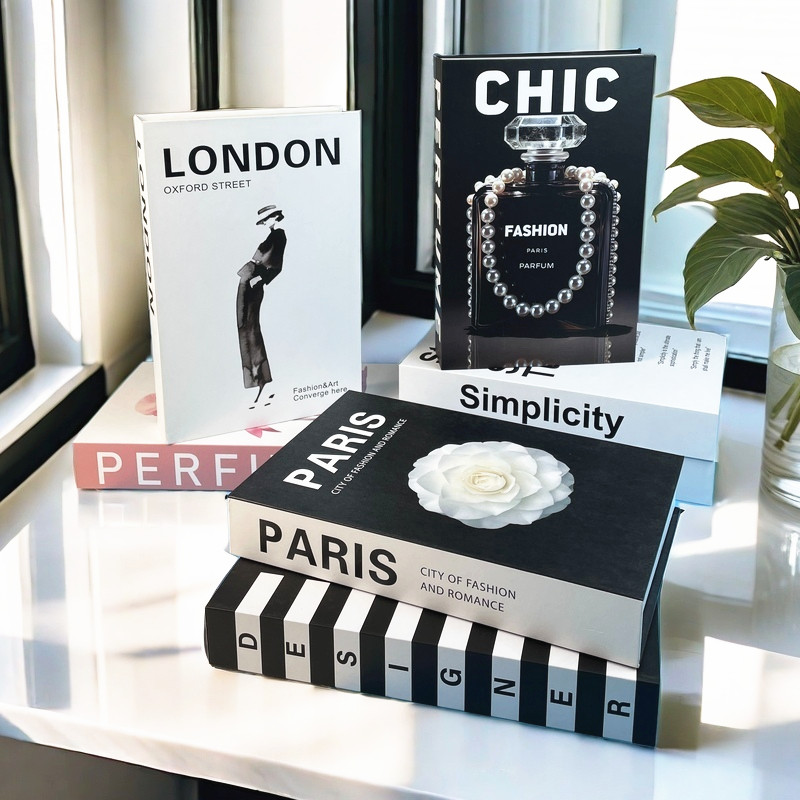 Fashion Luxury Fake Book Stora - Interior Design Yearbook recensione e prezzo