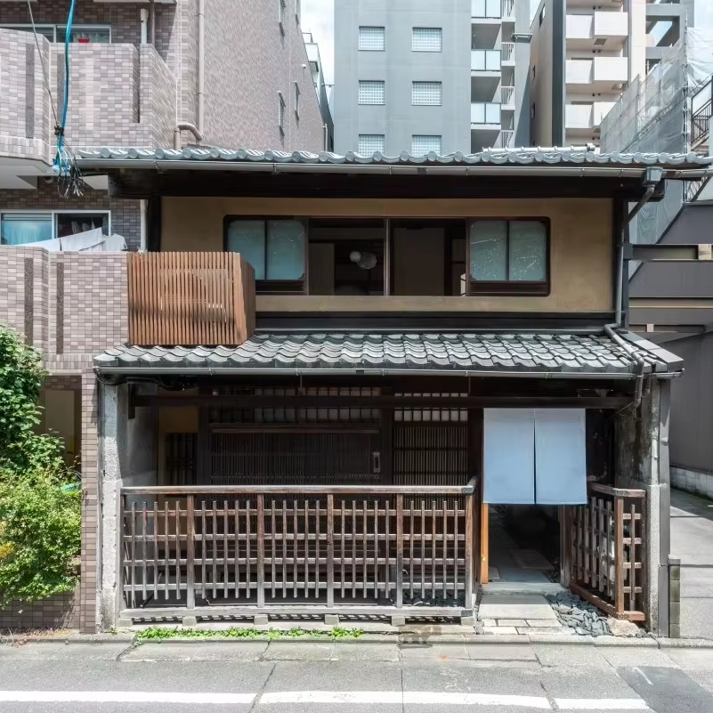 Sanhai Japanese Style Noodle R - Interior Design And Construction recensione e prezzo