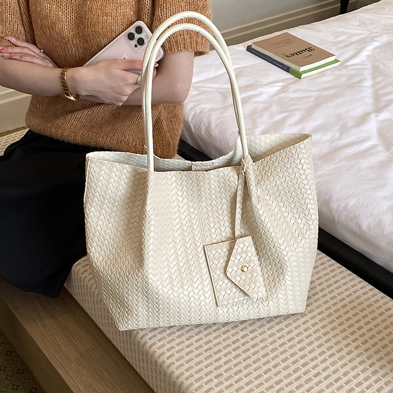 Fashion Designer Knitting Shop - Interior Design Women recensione e prezzo